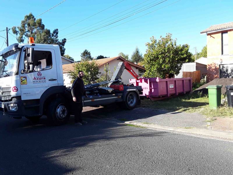 Louer une benne pour évacuer de la terre sur Floirac